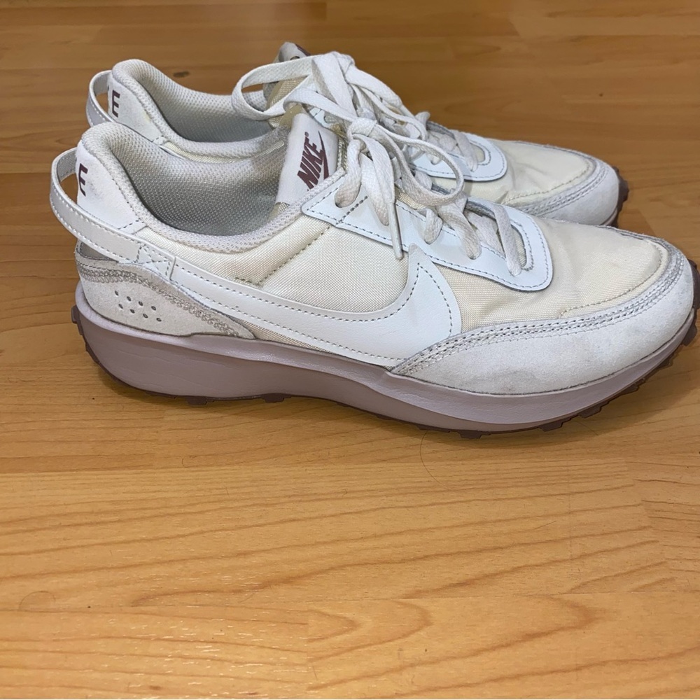 Women’s Nike Waffle Debut Off White w/ Smokey Mauve Sneakers shoes Size 8 - Picture 4 of 7